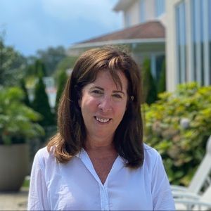 Meet your Posher, Michele